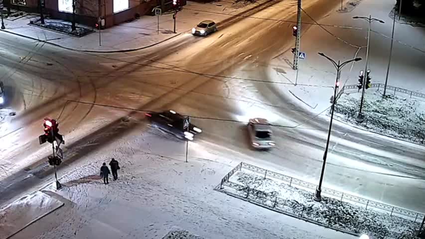 Камера города благовещенск. Камеры Ситилинк Медвежьегорск. Камеры в городе. Дрифт на перекрестке. Карелия перекресток.